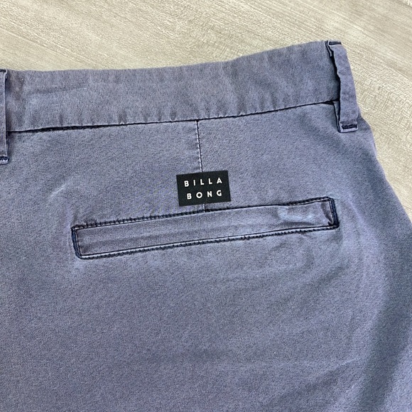 BILLABONG - NEW ORDER X HYBIRD SHORTS - Picture 9 of 10